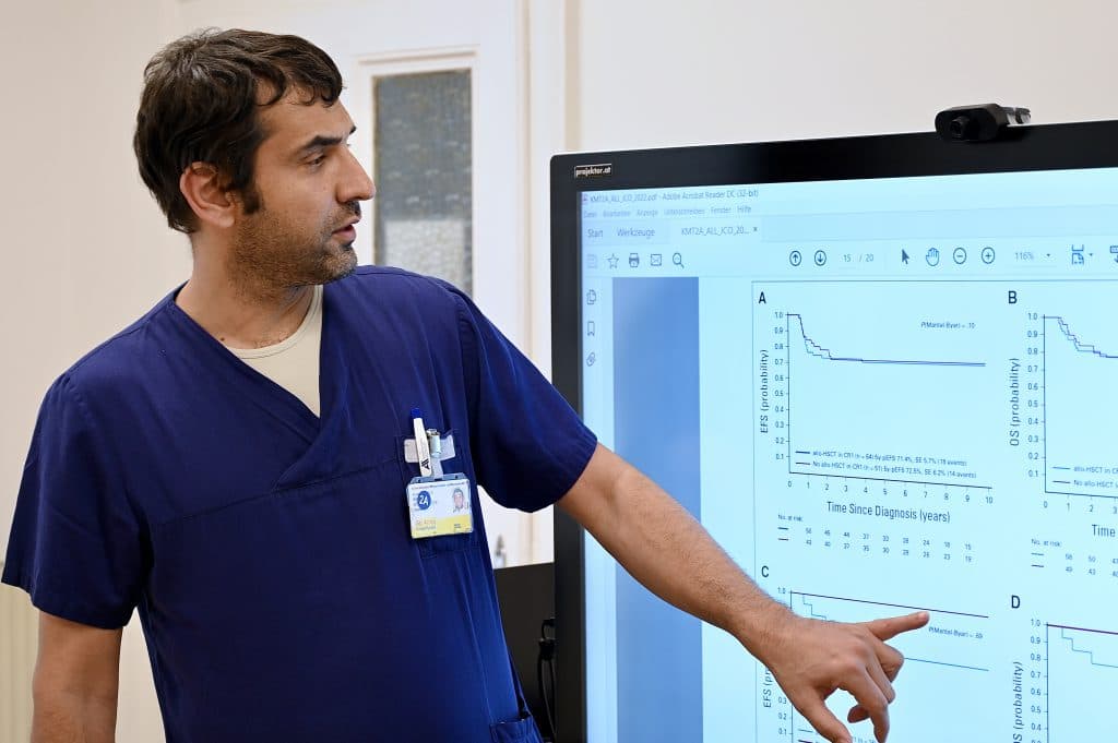 Transplantul de celule stem nu este mai eficient decât chimioterapia pentru leucemia specifică la copii, potrivit unui studiu publicat în Journal of Clinical Oncology.